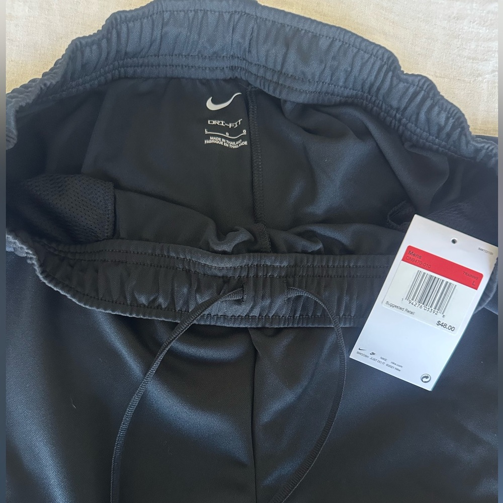 Nike Mens Relaxed Dri-Fit Black Training Sweatpants *NWT* - Picture 2 of 5